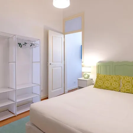 Arroios Base - 2br & Workspace By Lovelystay