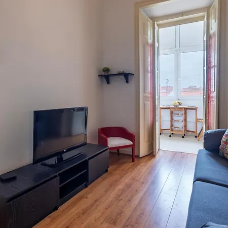 Arroios Base - 2br & Workspace By Lovelystay Lisboa