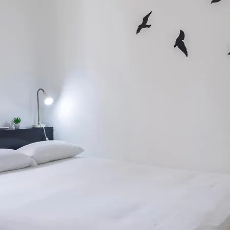 Arroios Base - 2br & Workspace By Lovelystay Lägenhet Lisboa